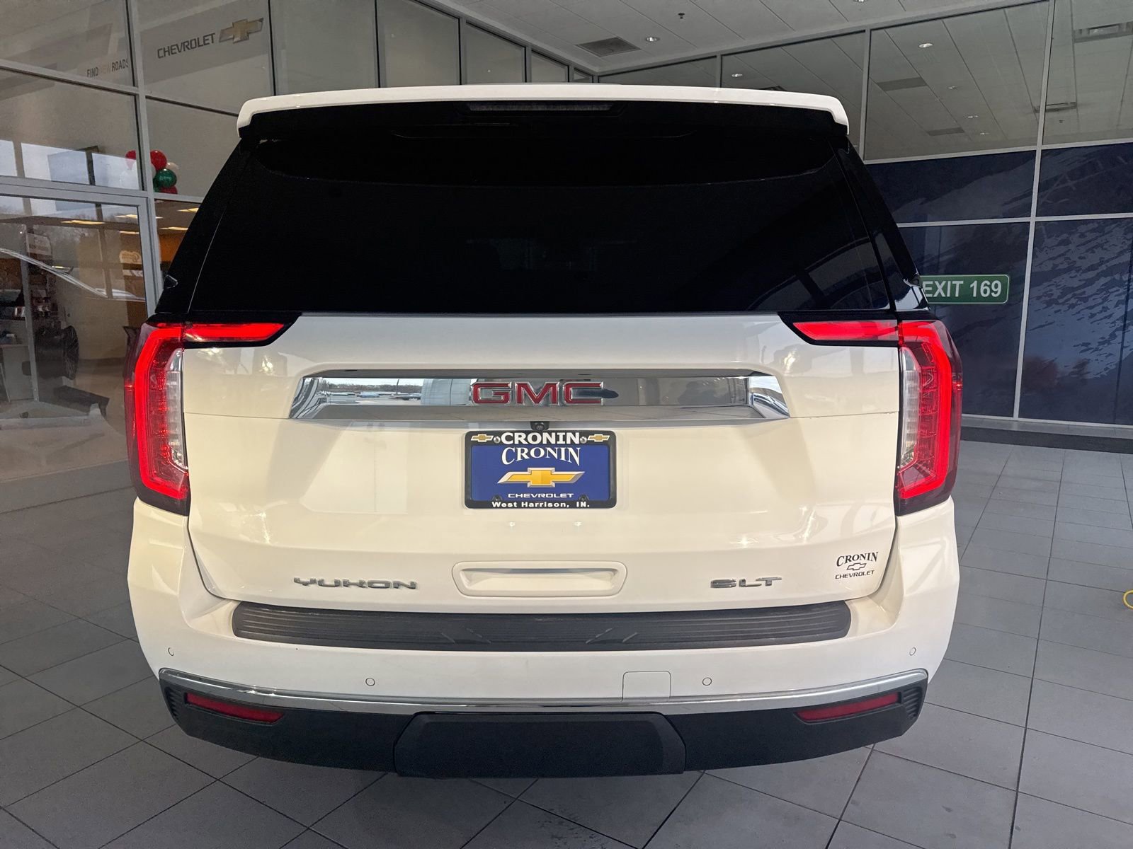 Used 2023 GMC Yukon SLT image 9