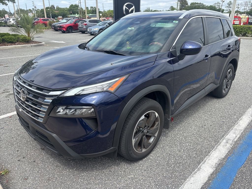 Used 2024 Nissan Rogue SV w/ SV Premium Package FWD image 10