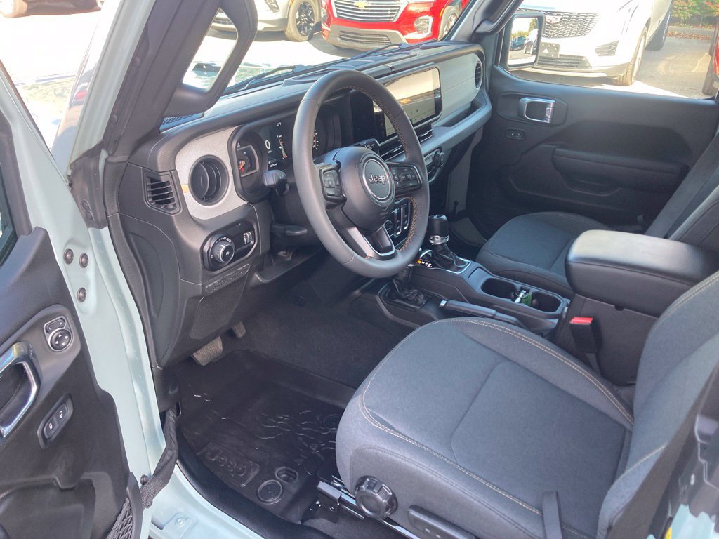 Used 2024 Jeep Wrangler Sport AWD/4WD image 14