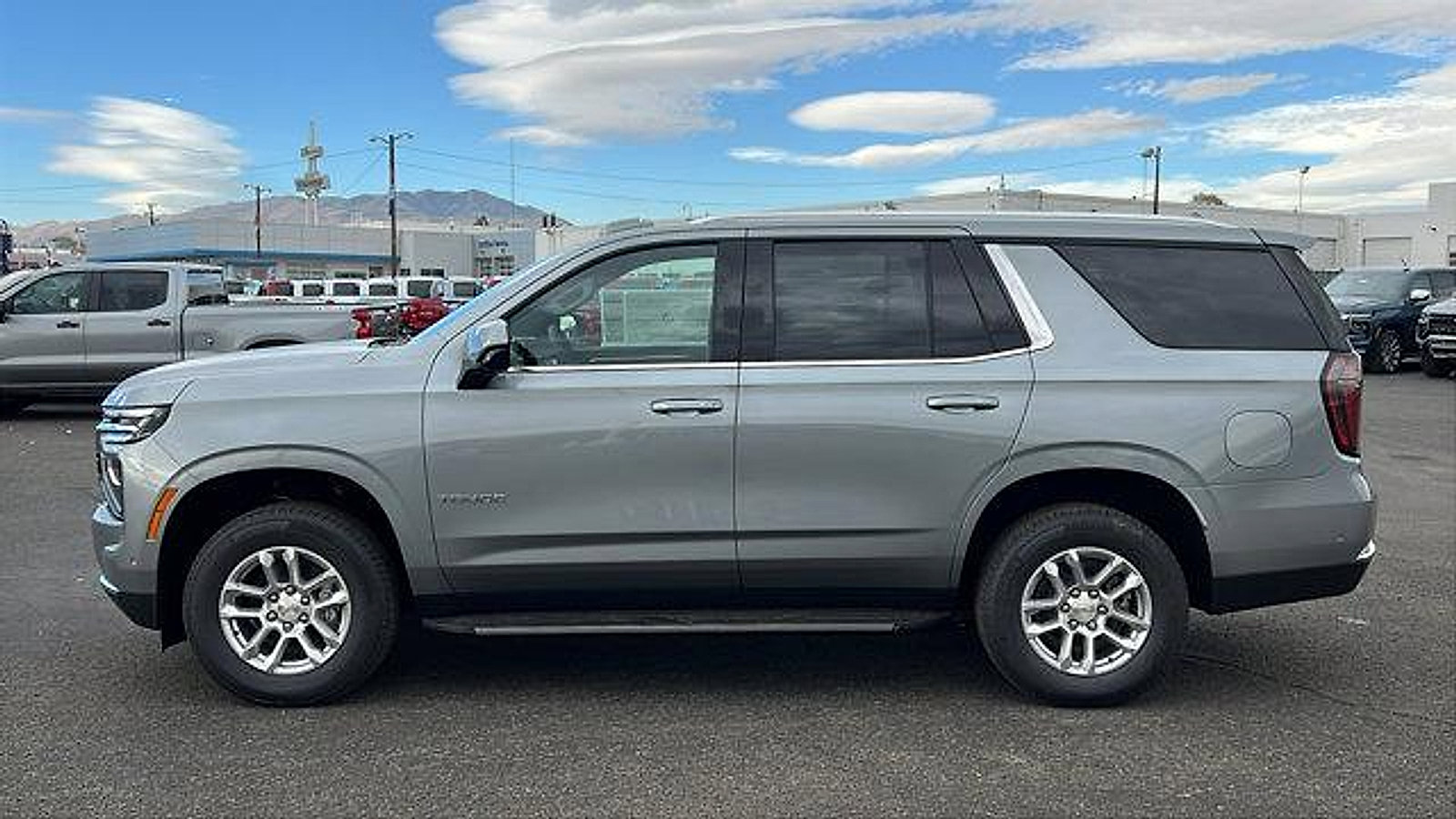 New 2026 Chevrolet Tahoe LS image 8