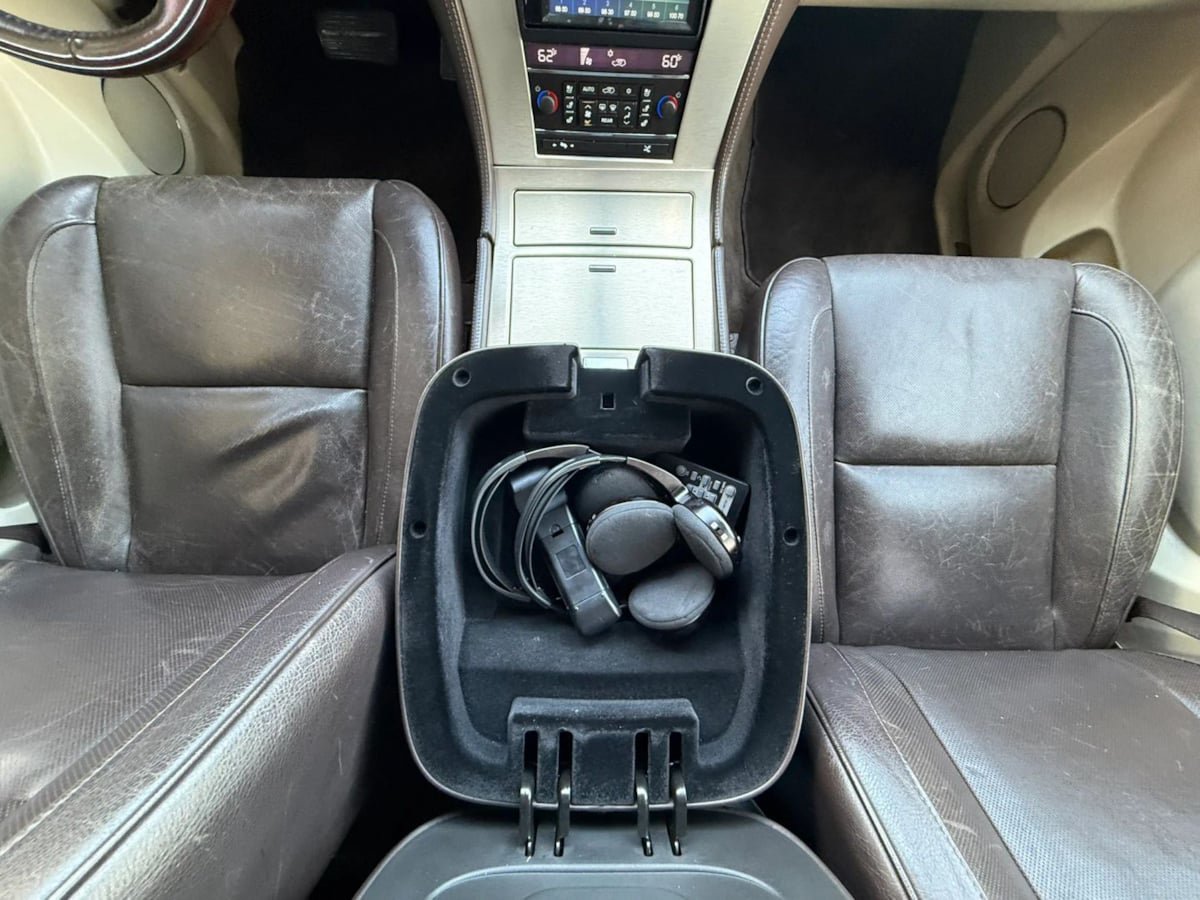 Used 2013 Cadillac Escalade Platinum AWD/4WD image 51