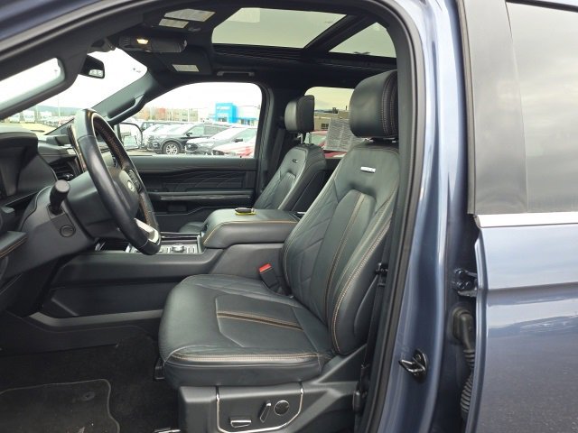 Used 2023 Ford Expedition Max Platinum image 17