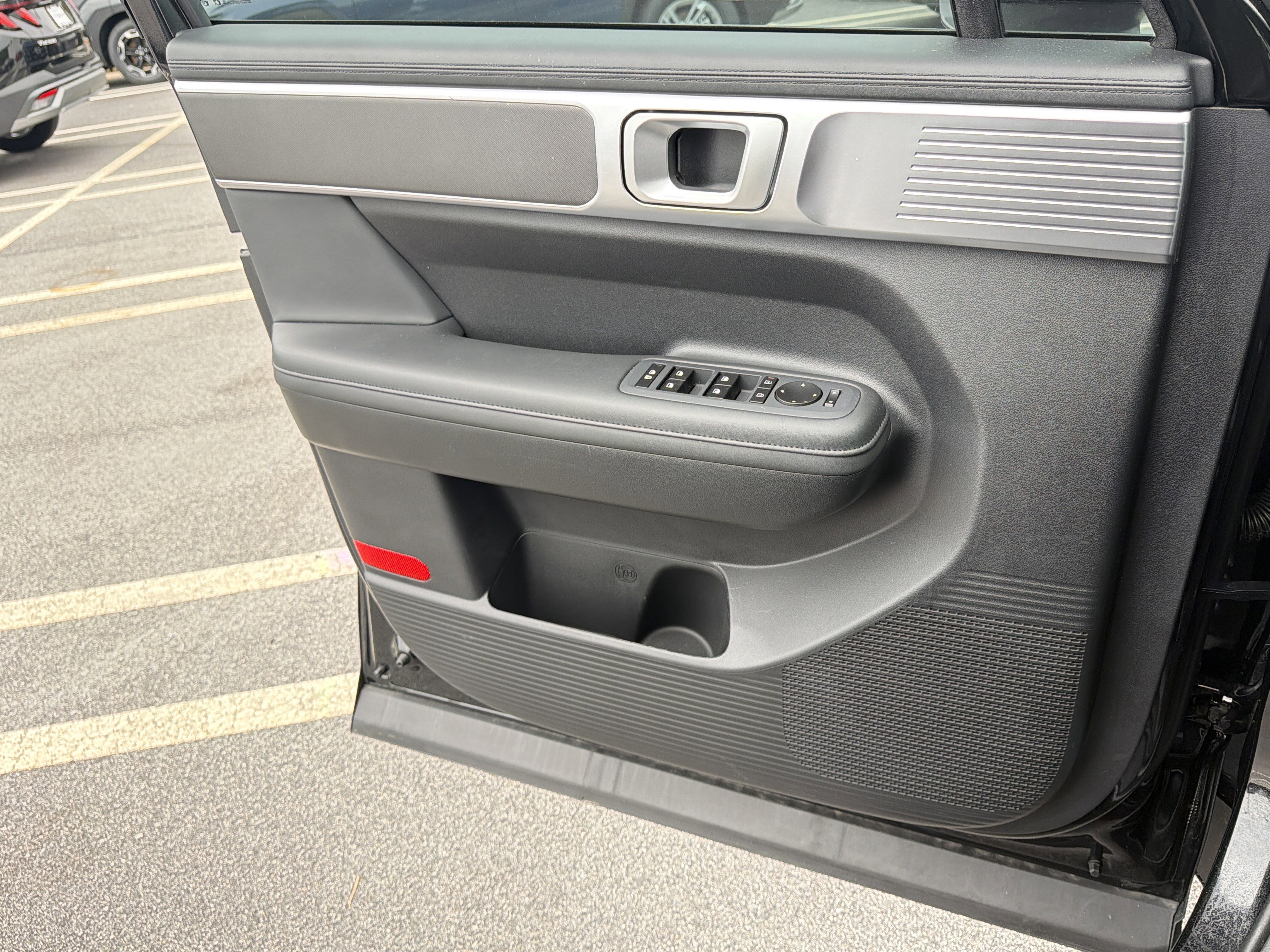 Used 2026 Hyundai Santa Fe SEL FWD image 16