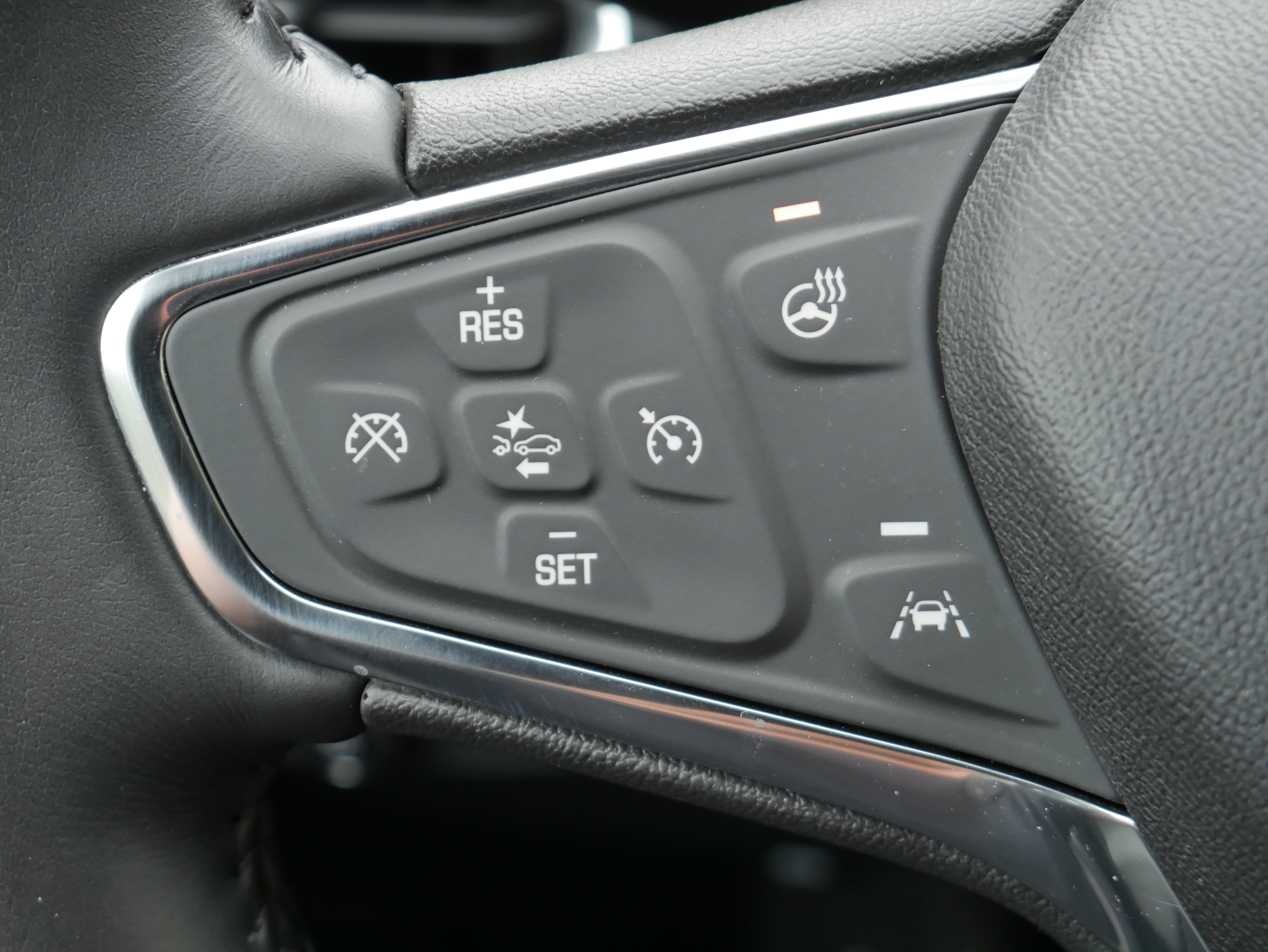 Certified 2020 Chevrolet Equinox Premier AWD/4WD image 25