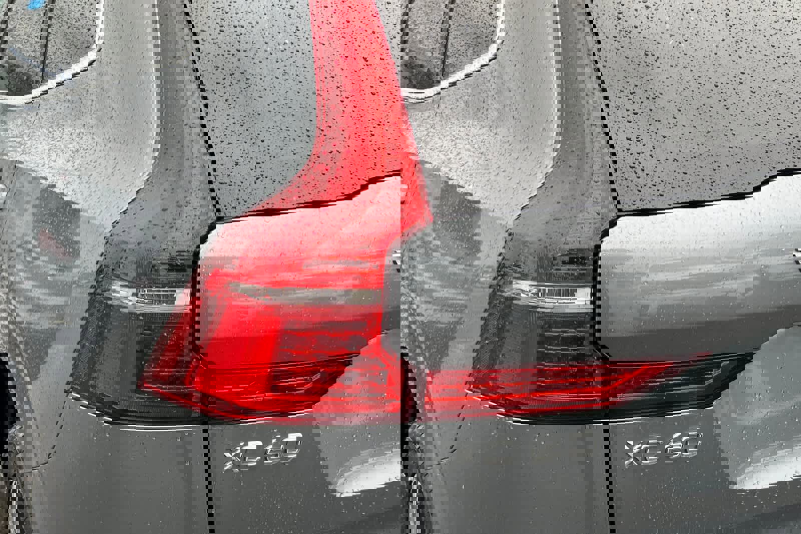 Used 2018 Volvo XC60 T6 Inscription w/ Luxury Seat Package image 20