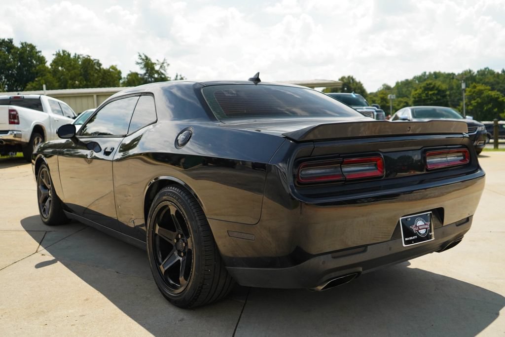 Used 2019 Dodge Challenger R/T w/ Shaker Package RWD image 3