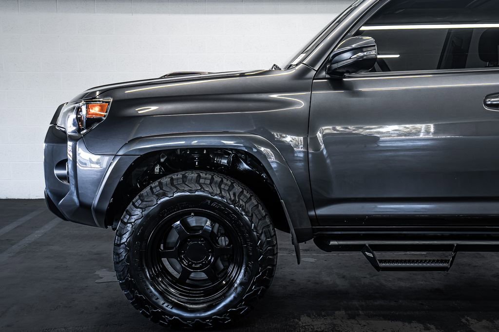 Used 2018 Toyota 4Runner TRD Off-Road Premium image 12