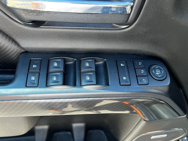Used 2018 GMC Sierra 1500 SLT w/ All Terrain Package AWD/4WD image 27