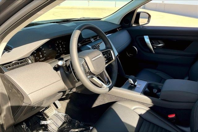 Used 2025 Land Rover Discovery Sport S AWD/4WD image 7