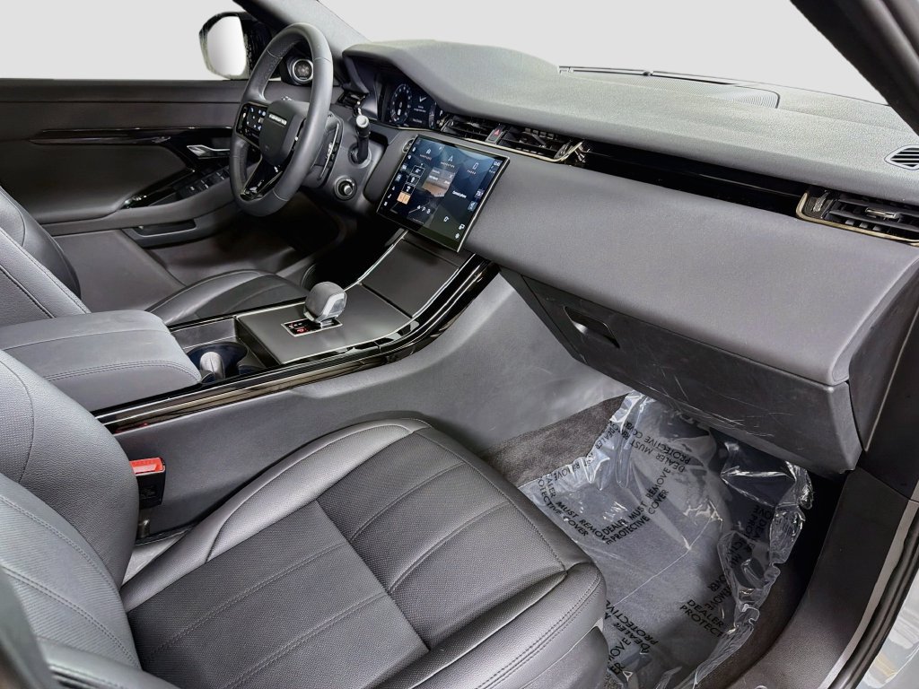 Used 2026 Land Rover Range Rover Evoque S AWD/4WD image 32
