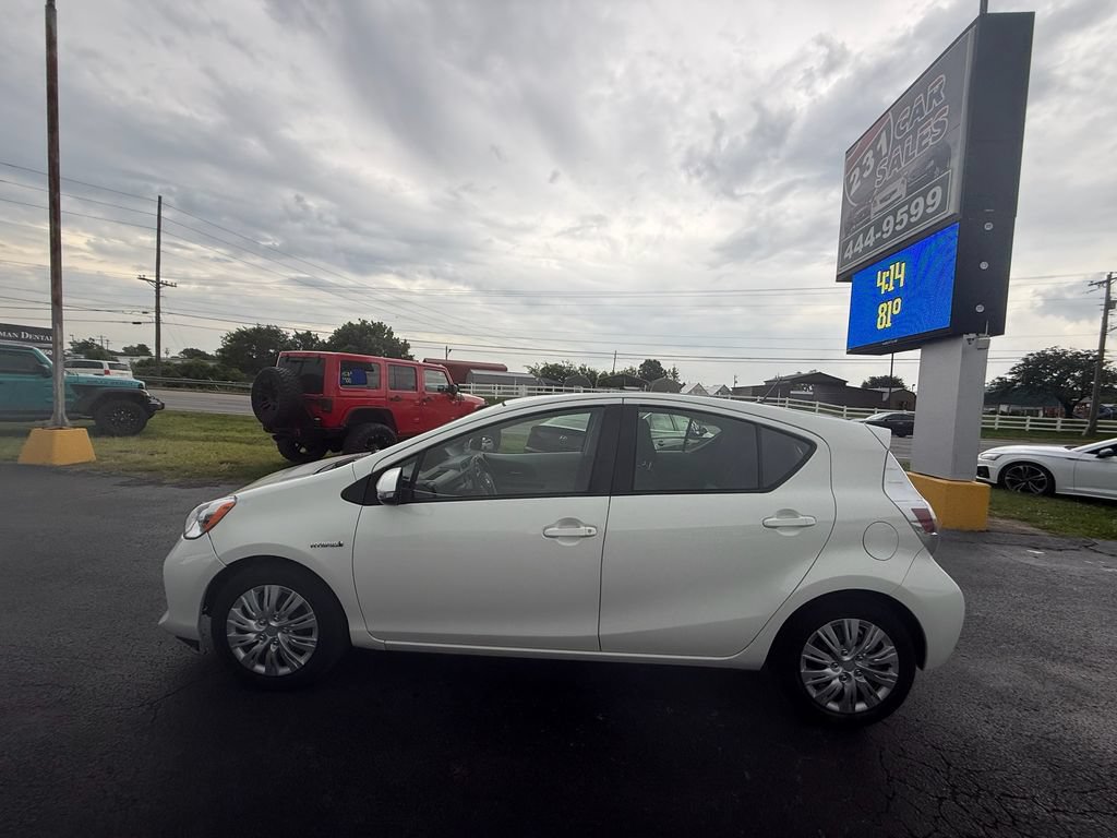 Used 2013 Toyota Prius C Two FWD image 7