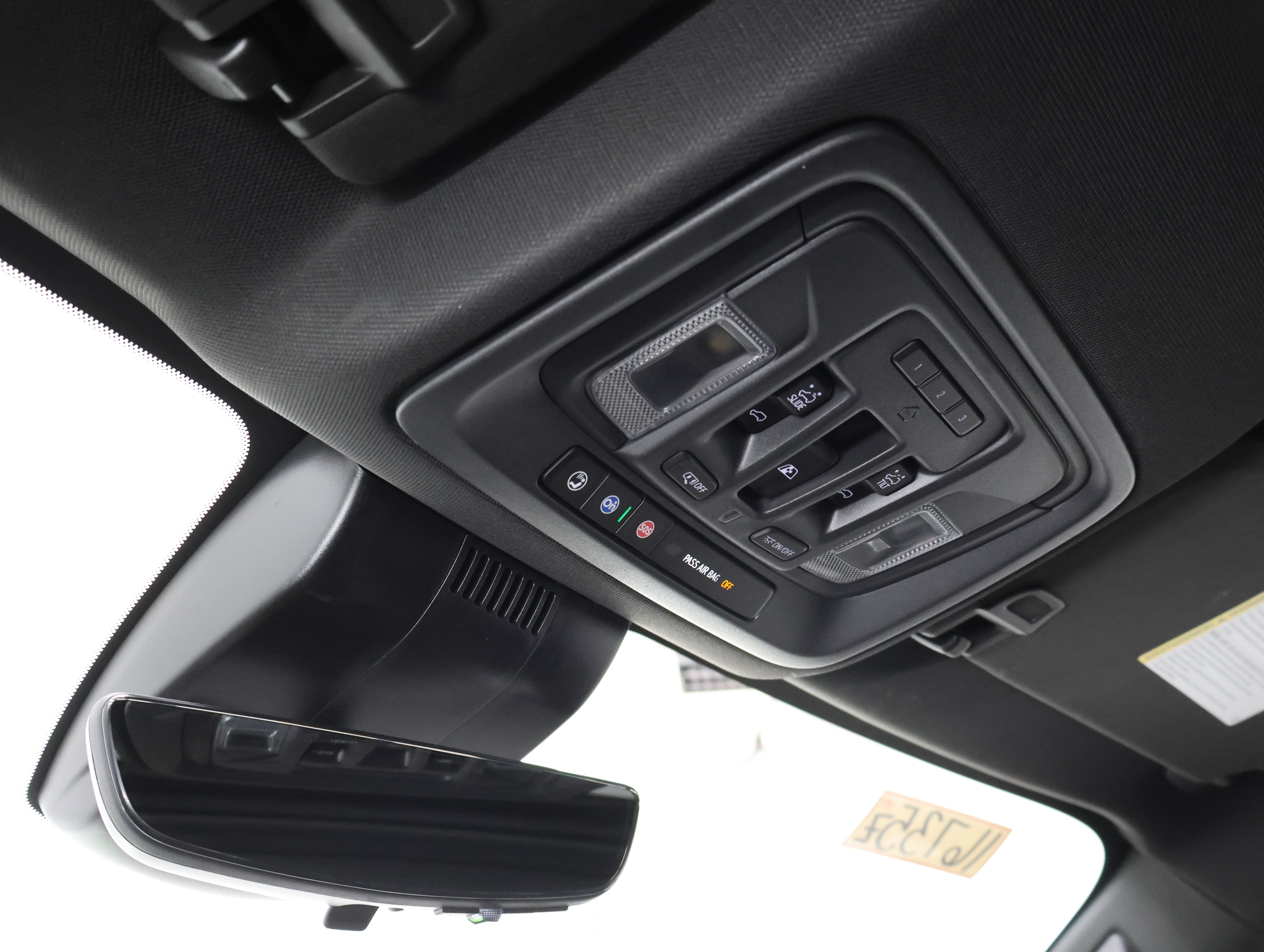 Used 2025 GMC Sierra 2500 AT4 w/ AT4 Premium Plus Package AWD/4WD image 12