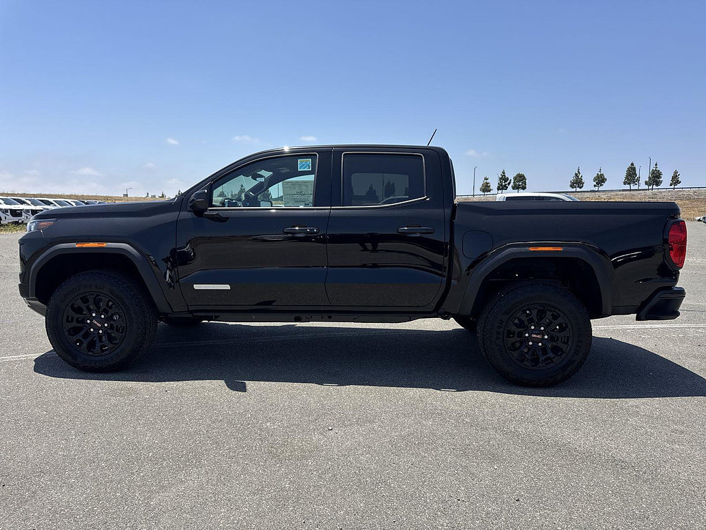 New 2026 GMC Canyon Elevation RWD image 5