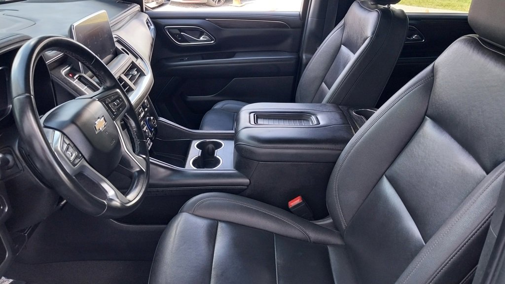 Used 2023 Chevrolet Suburban LT image 21
