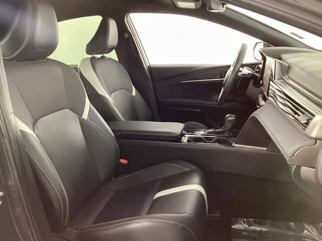 Used 2025 Toyota Camry SE w/ Convenience Package FWD image 23