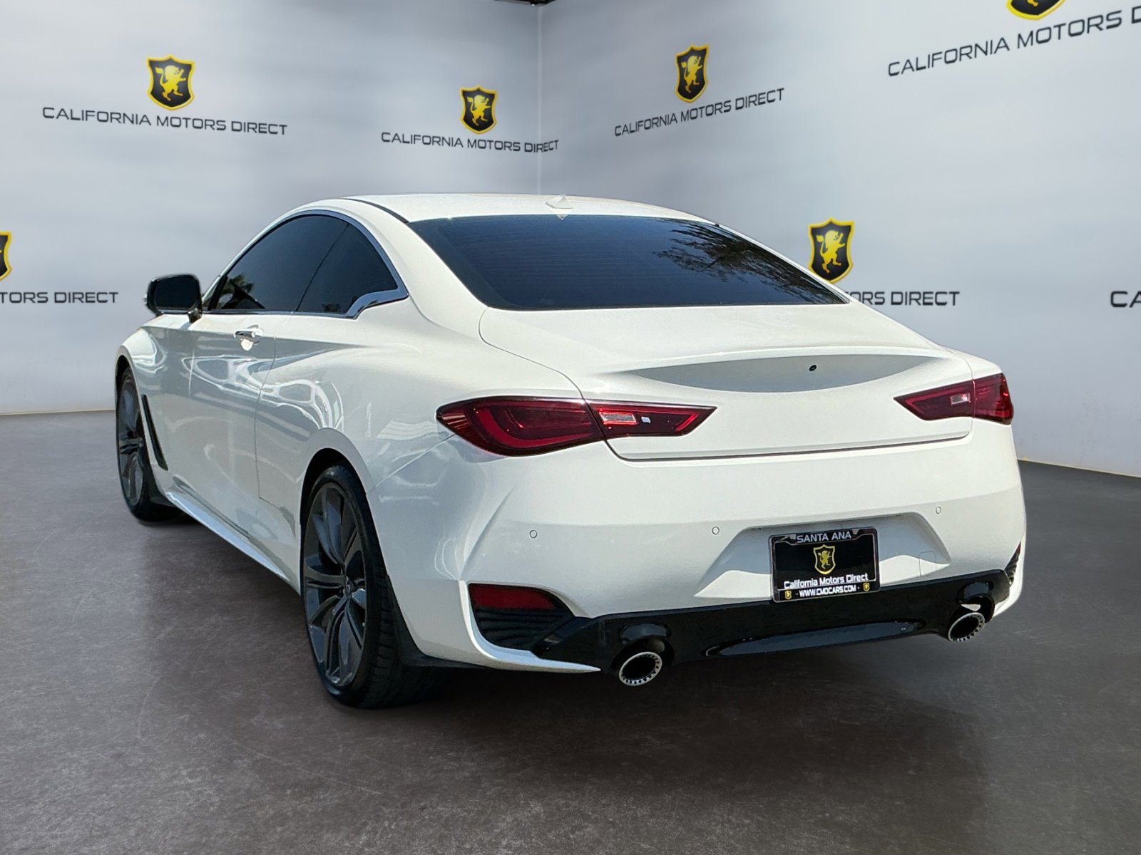Used 2018 INFINITI Q60 Red Sport 400 RWD image 7