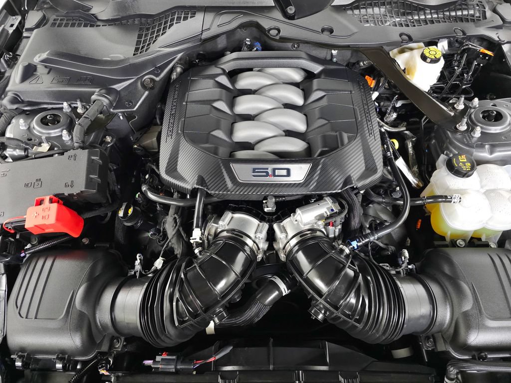 Used 2025 Ford Mustang GT Premium RWD image 15