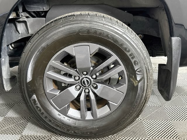 Used 2025 Nissan Frontier SV RWD image 34