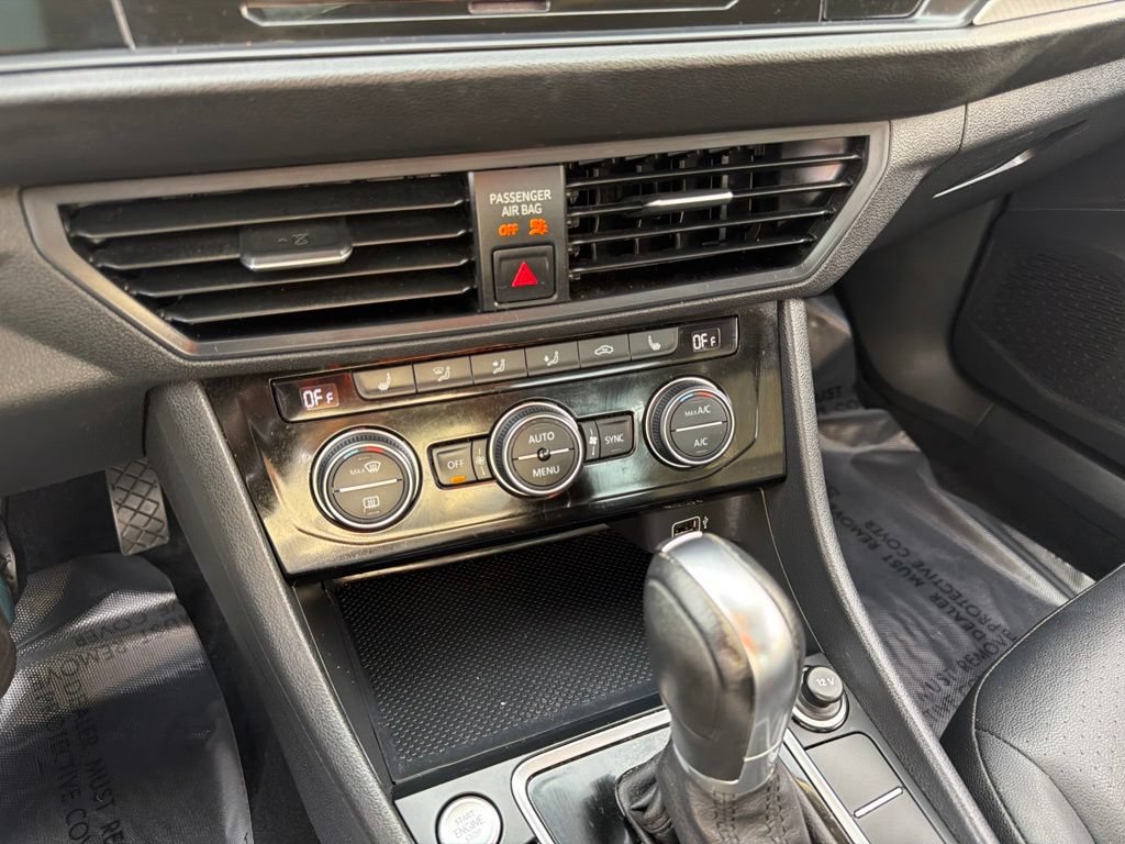 Used 2019 Volkswagen Jetta SE FWD image 37