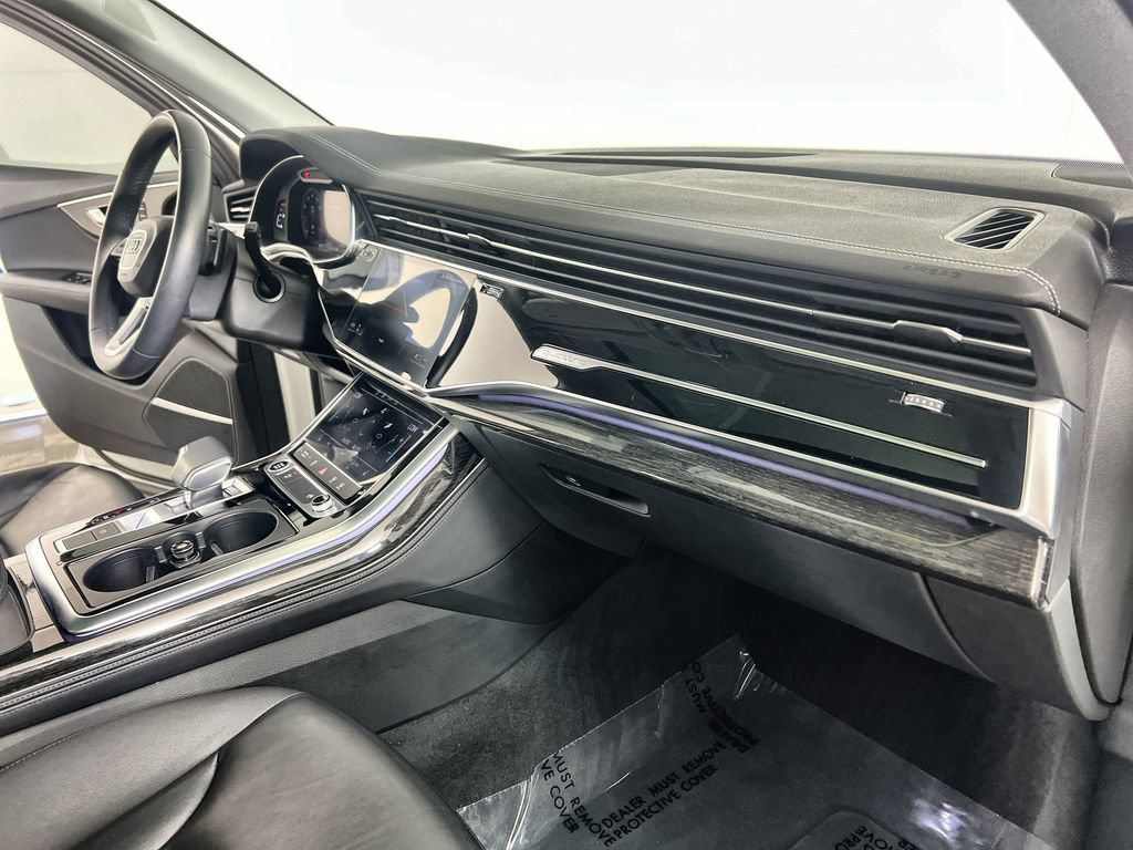 Used 2023 Audi Q7 3.0T Premium Plus AWD/4WD image 30