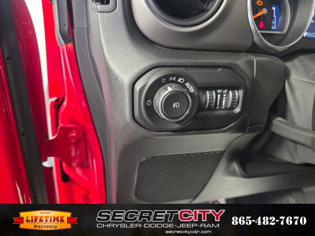 Used 2021 Jeep Wrangler Unlimited Sport image 14