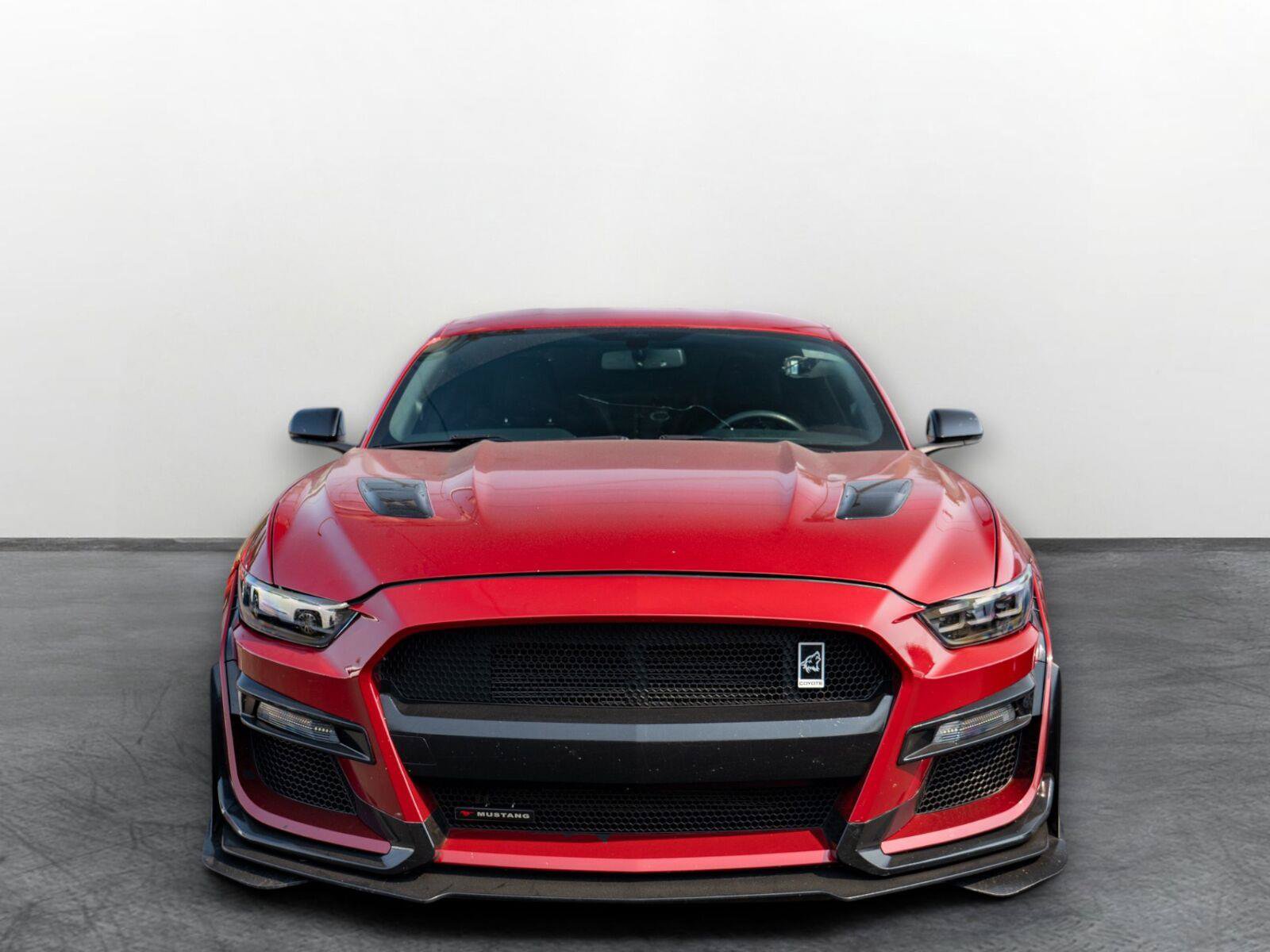 Used 2017 Ford Mustang GT Premium w/ Equipment Group 401A RWD image 2