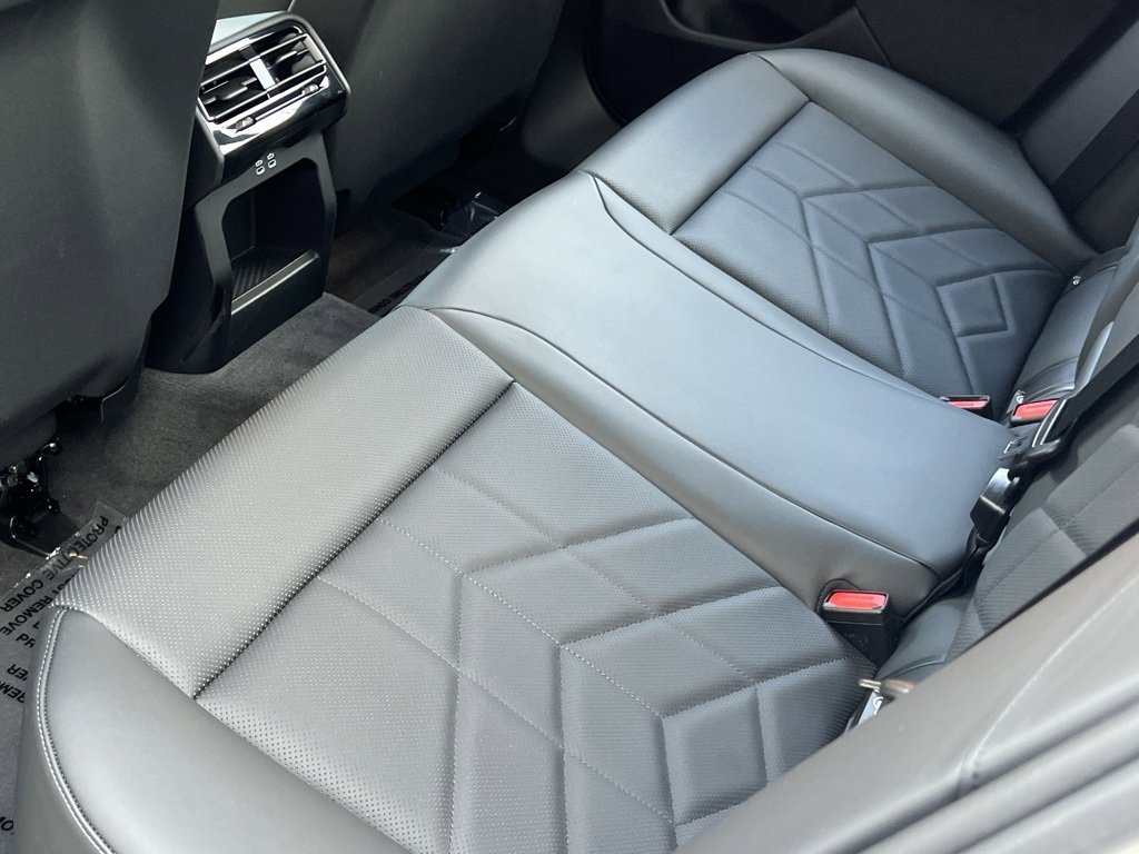 Used 2024 BMW 530i xDrive w/ M Sport Package image 19