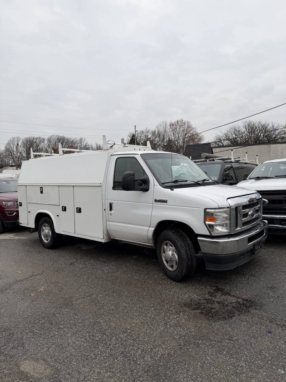 Used 2021 Ford E-350 and Econoline 350 Super Duty w/ Power Windows & Locks Group RWD image 18