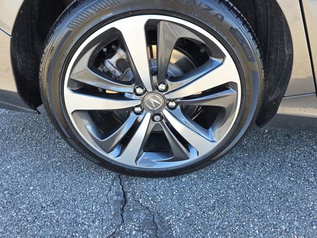 Certified 2025 Acura TLX w/ Technology Package image 9