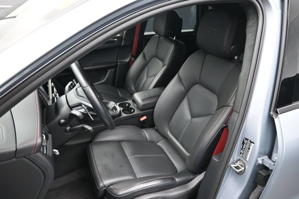 New 2024 Porsche Macan GTS AWD/4WD image 6