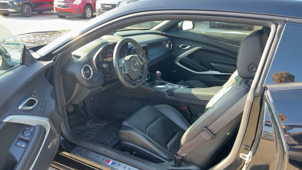 Used 2016 Chevrolet Camaro SS image 14