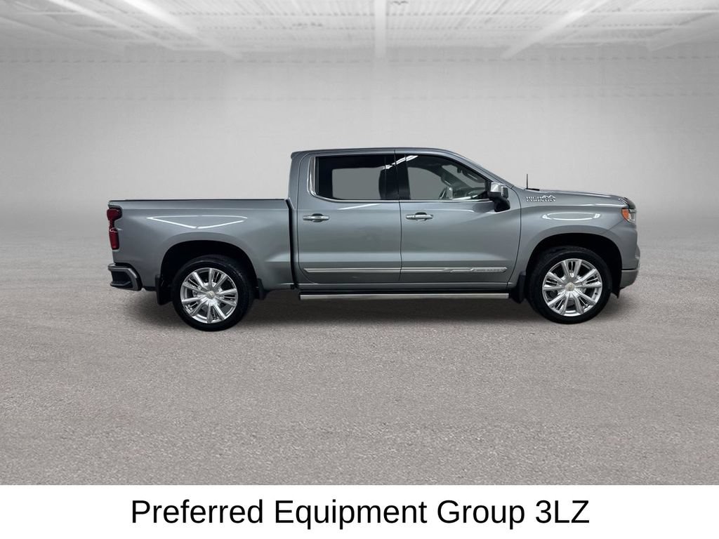Used 2025 Chevrolet Silverado 1500 High Country w/ High Country Premium Package AWD/4WD image 15