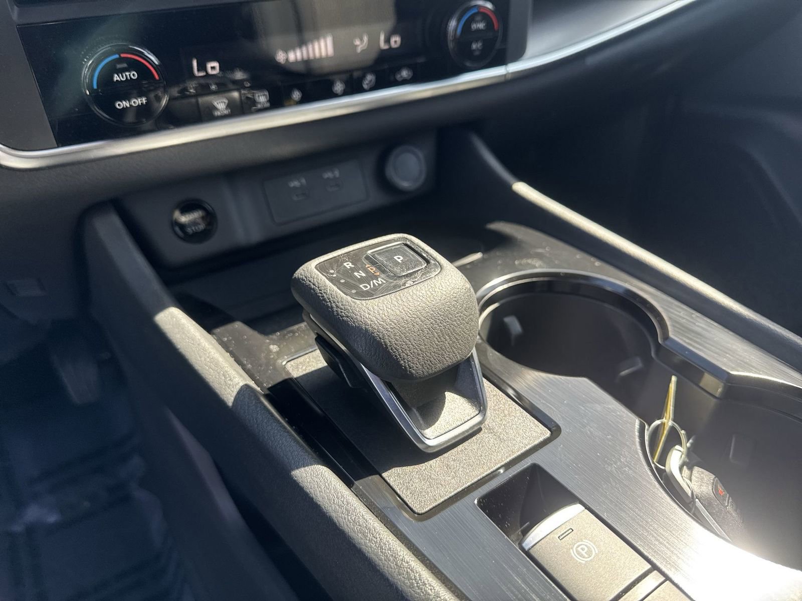 Certified 2025 Nissan Rogue SV AWD/4WD image 26