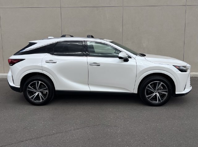 Used 2025 Lexus RX 350 Premium w/ Accessory Package FWD image 5