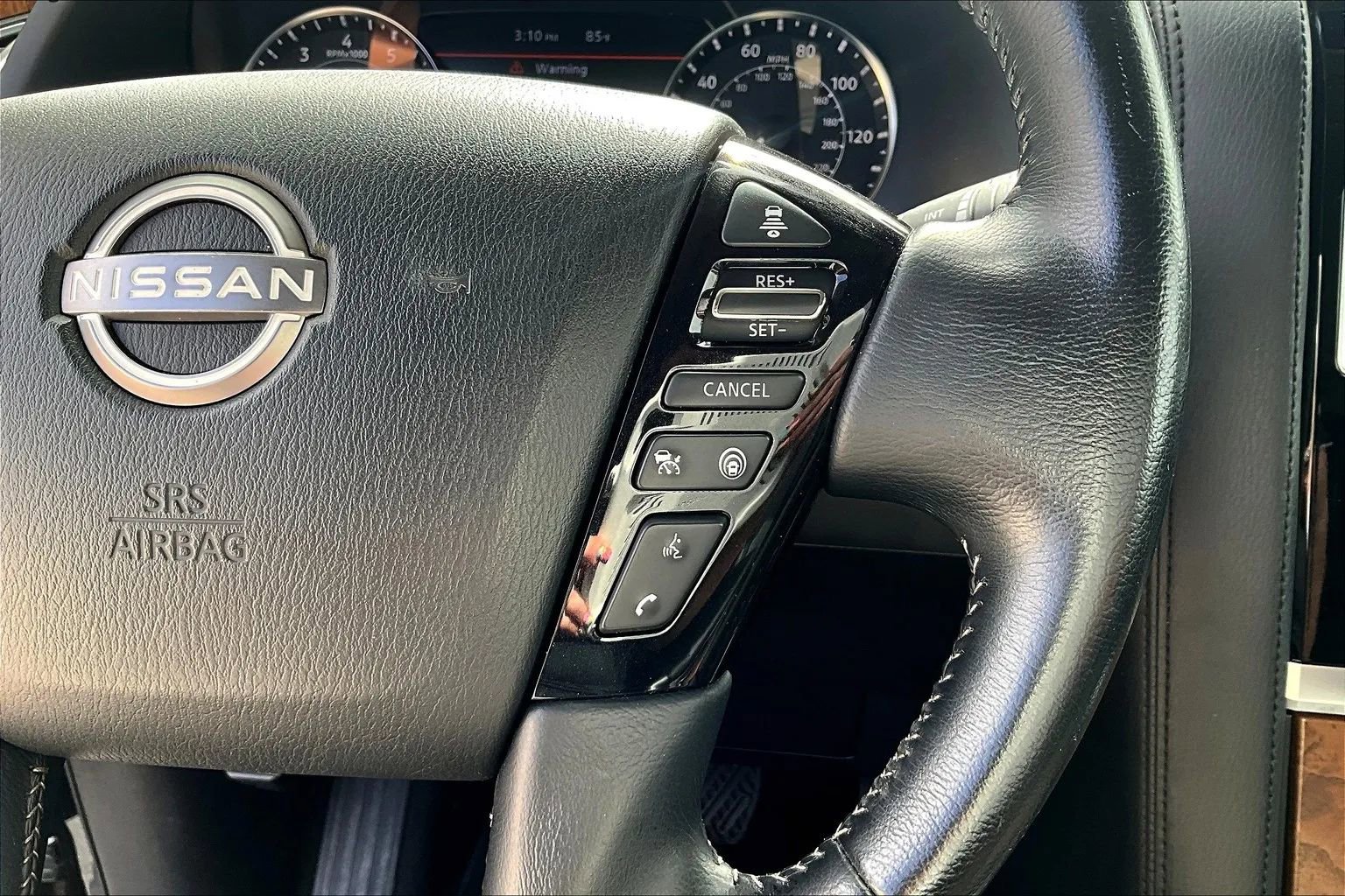 Used 2021 Nissan Armada SL w/ Captain's Chairs Package image 21