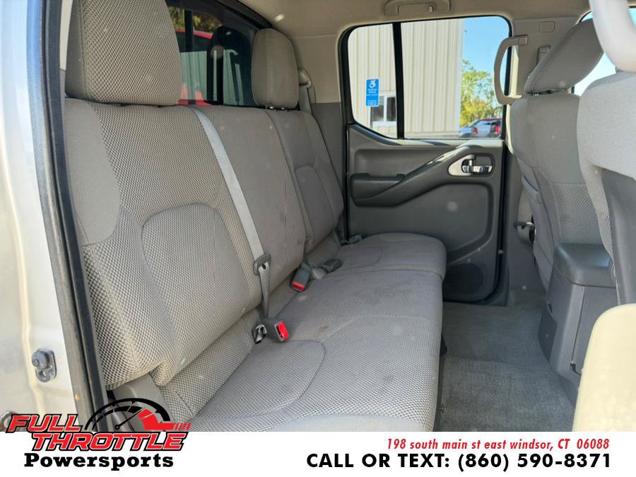 Used 2014 Nissan Frontier SV AWD/4WD image 15