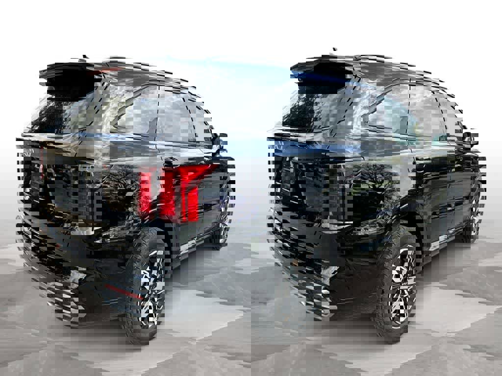 Used 2023 Kia Sorento S image 8