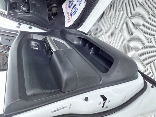 Used 2023 Nissan Titan SV image 22