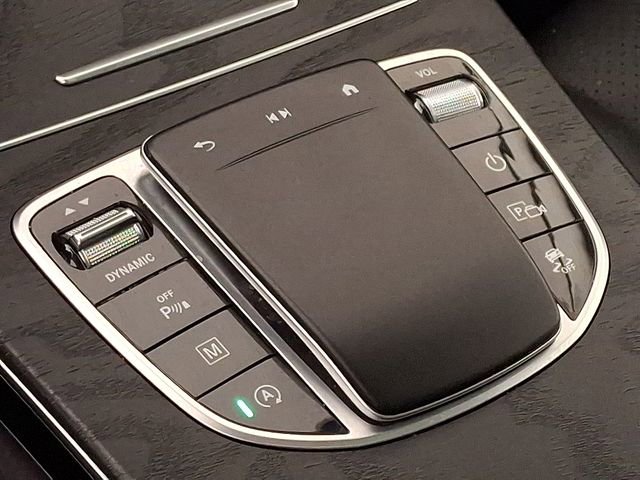 Used 2021 Mercedes-Benz GLC 300 4MATIC image 26