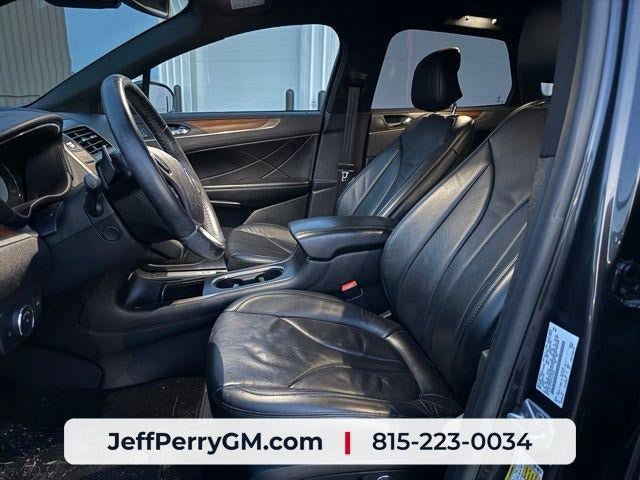 Used 2017 Lincoln MKC Reserve w/ Lincoln MKC Climate Package AWD/4WD image 9