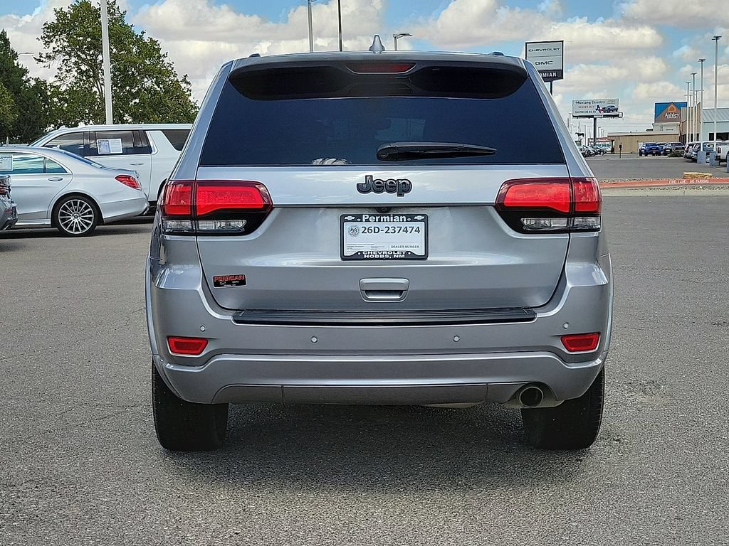 Used 2020 Jeep Grand Cherokee Altitude RWD image 11