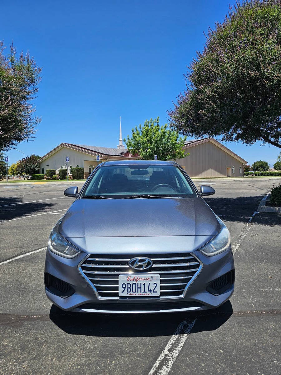 Used 2020 Hyundai Accent SE FWD image 3