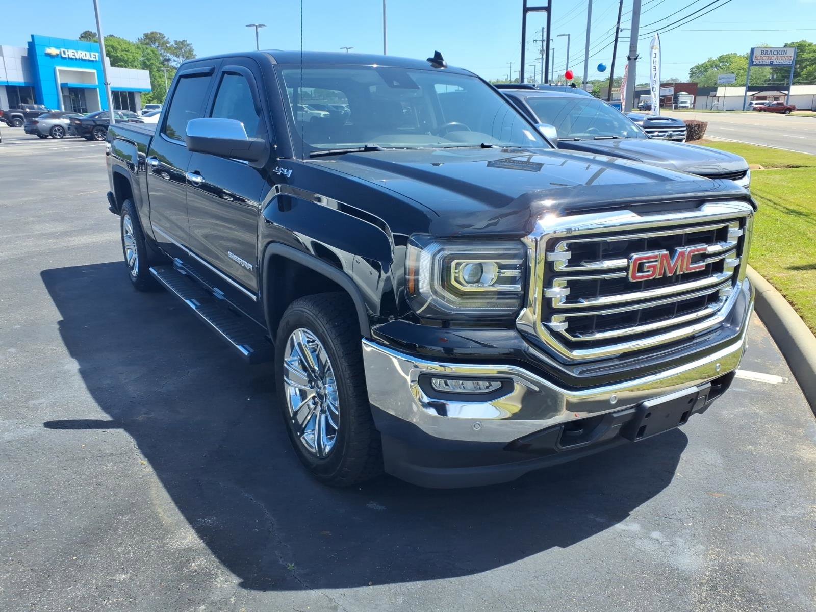 Used 2018 GMC Sierra 1500 SLT AWD/4WD image 3