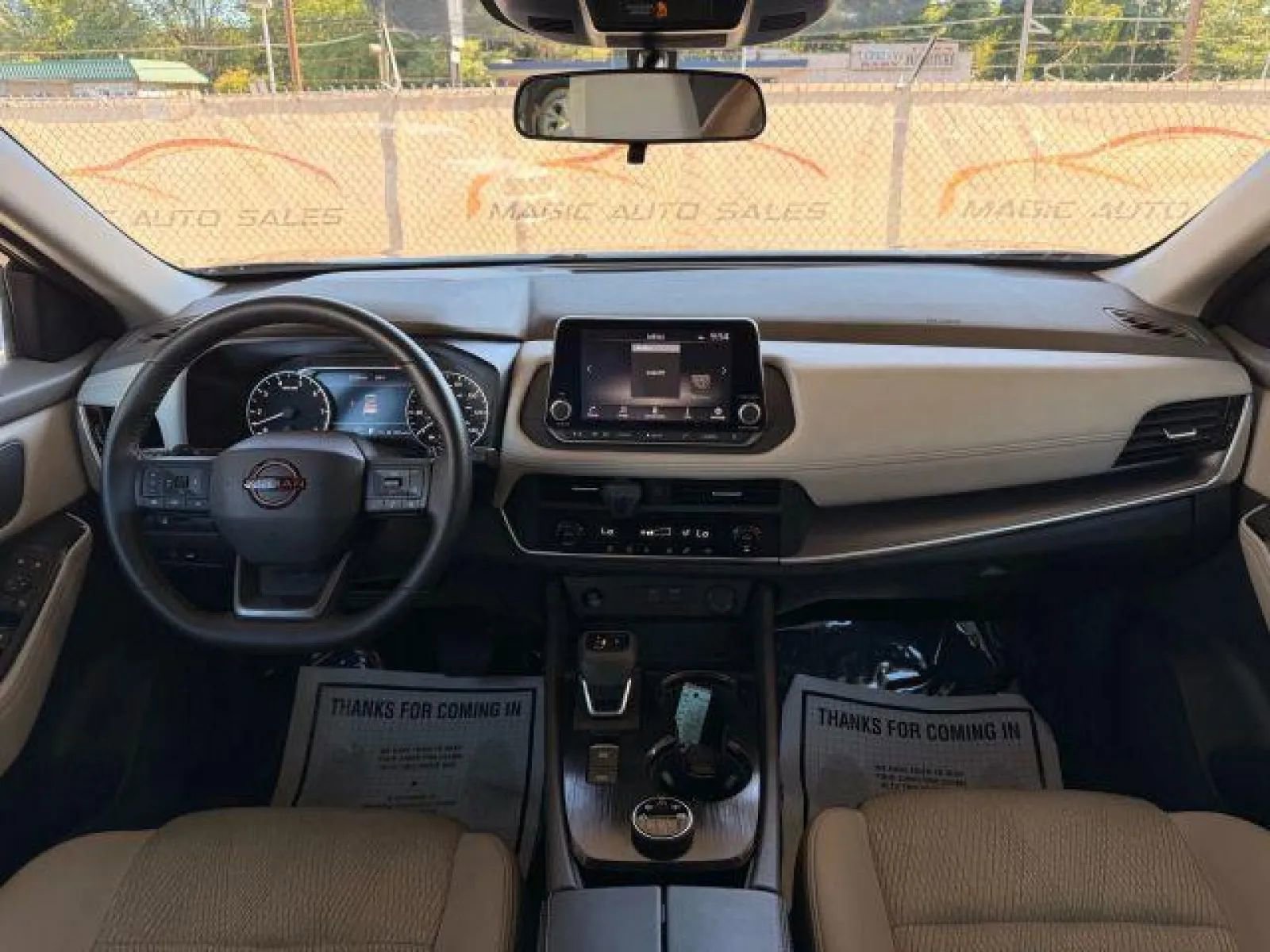 Used 2025 Nissan Rogue SV image 25