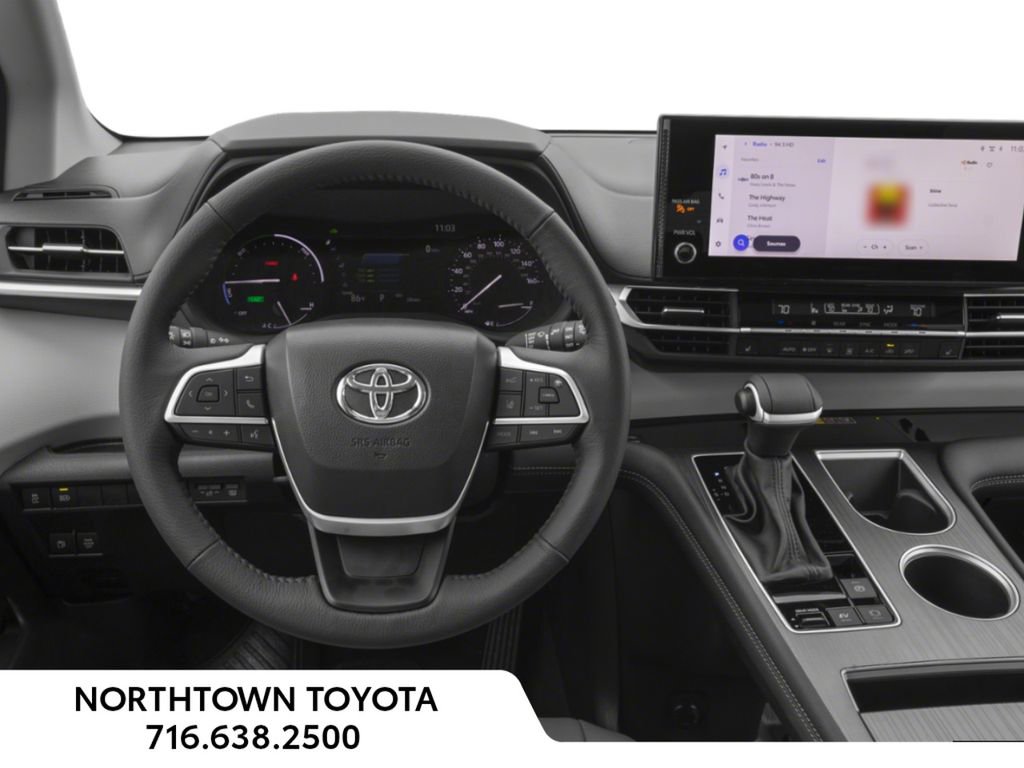 New 2026 Toyota Sienna XLE image 8