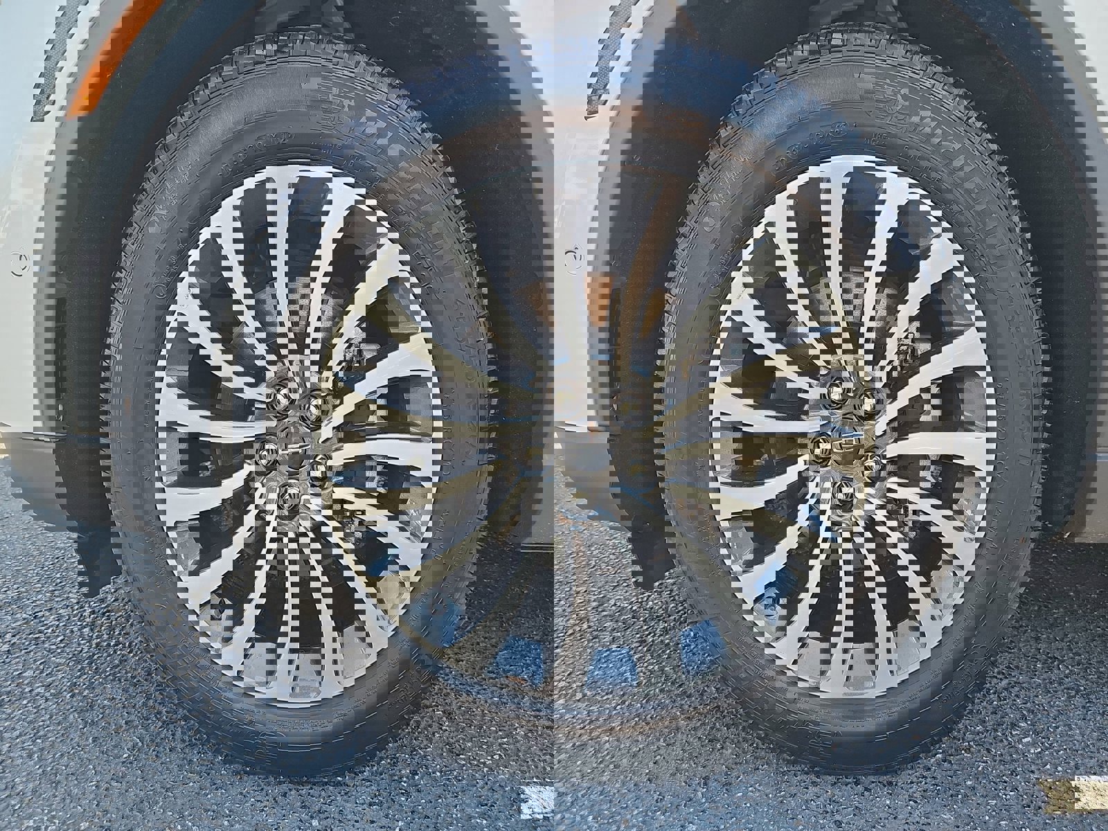 Used 2023 Lincoln Aviator Reserve RWD image 34