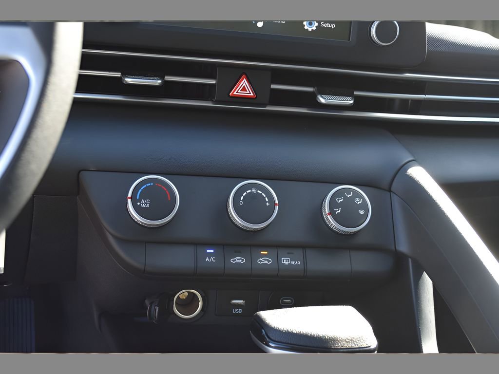 New 2026 Hyundai Elantra SE image 22