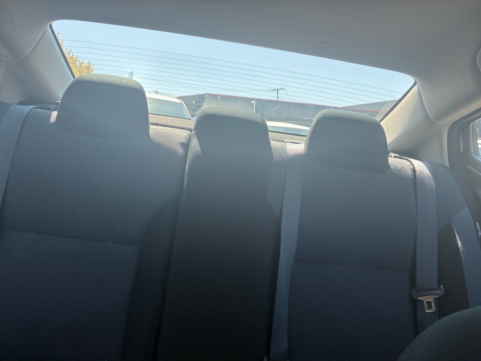 Used 2025 Nissan Versa SV image 33