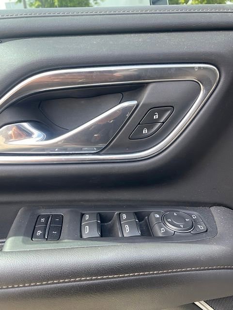 Used 2023 Chevrolet Tahoe High Country AWD/4WD image 8