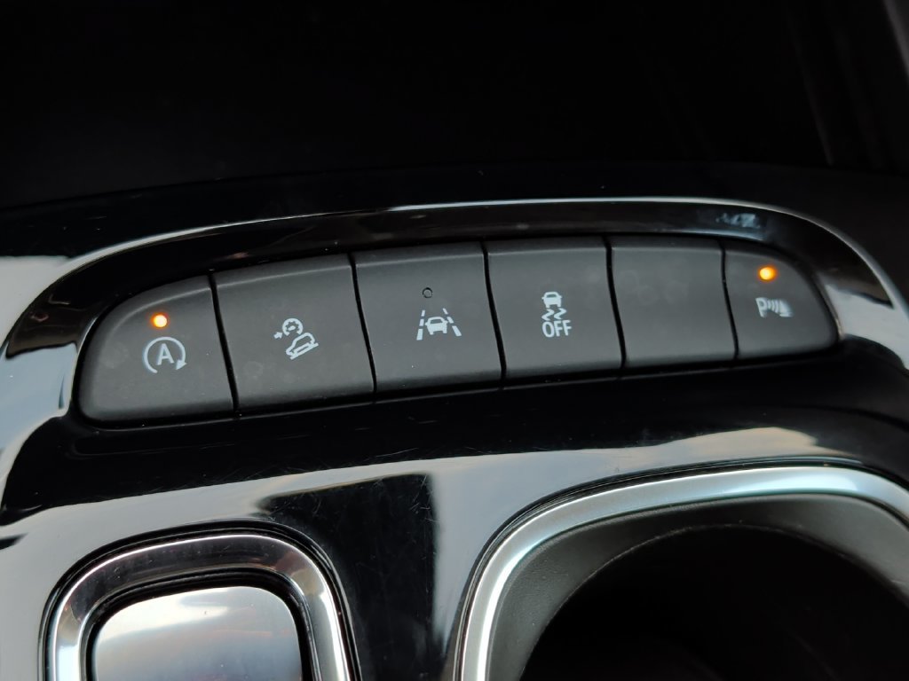 Used 2022 Buick Envision Essence w/ Technology Package I AWD/4WD image 44